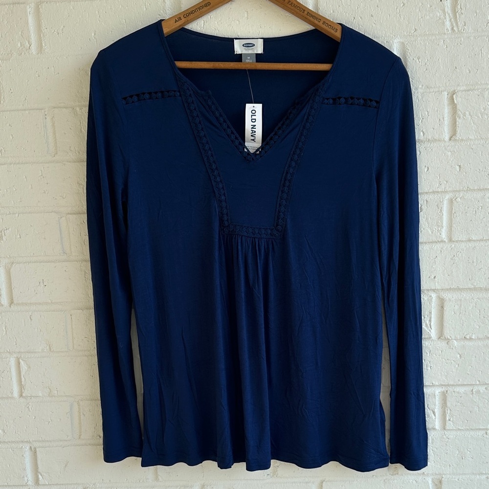 NWT Old Navy Women's Navy Blue Long Sleeve Embellished Top Gathered front size M